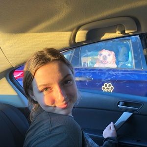 Meet your Posher, Emily